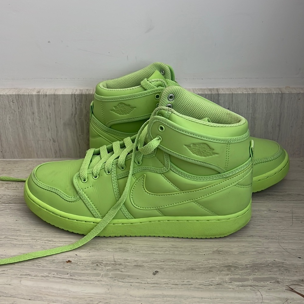 Billie Ellish Jordan Sneakers​
